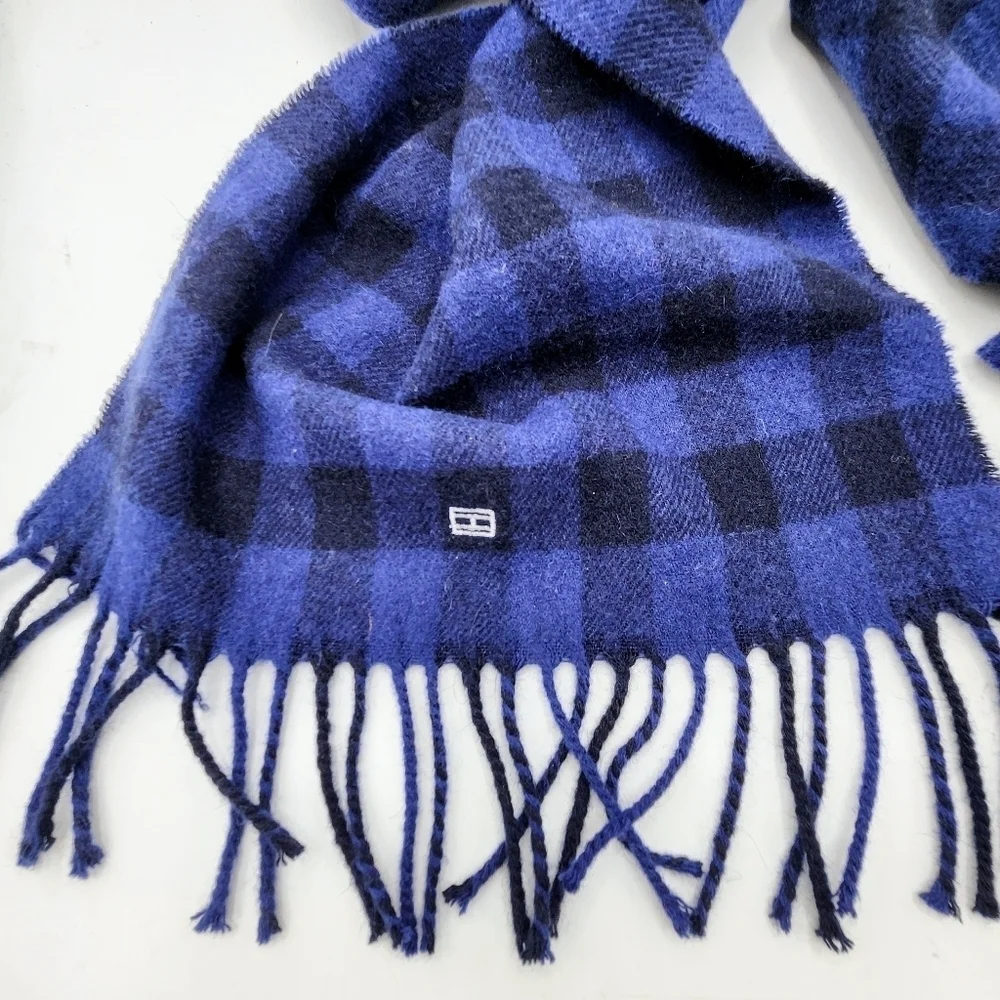 Tommy Hilfiger Unisex Shire Buffalo Check Wool Blend Navy And Black Long Scarf